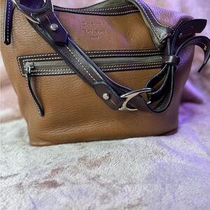 Dooney & Bourke Pebbled Leather Shoulder Bag – Brown & Dark Brown Trim